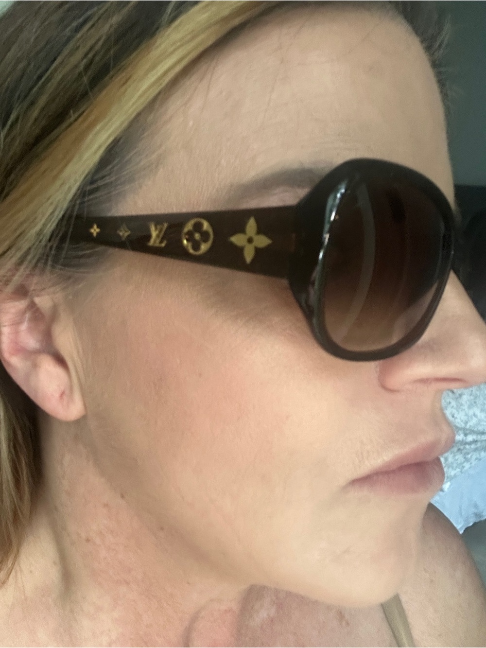 Louis Vuitton Black Oversized Gradient Sunglasses - Picture 5 of 8
